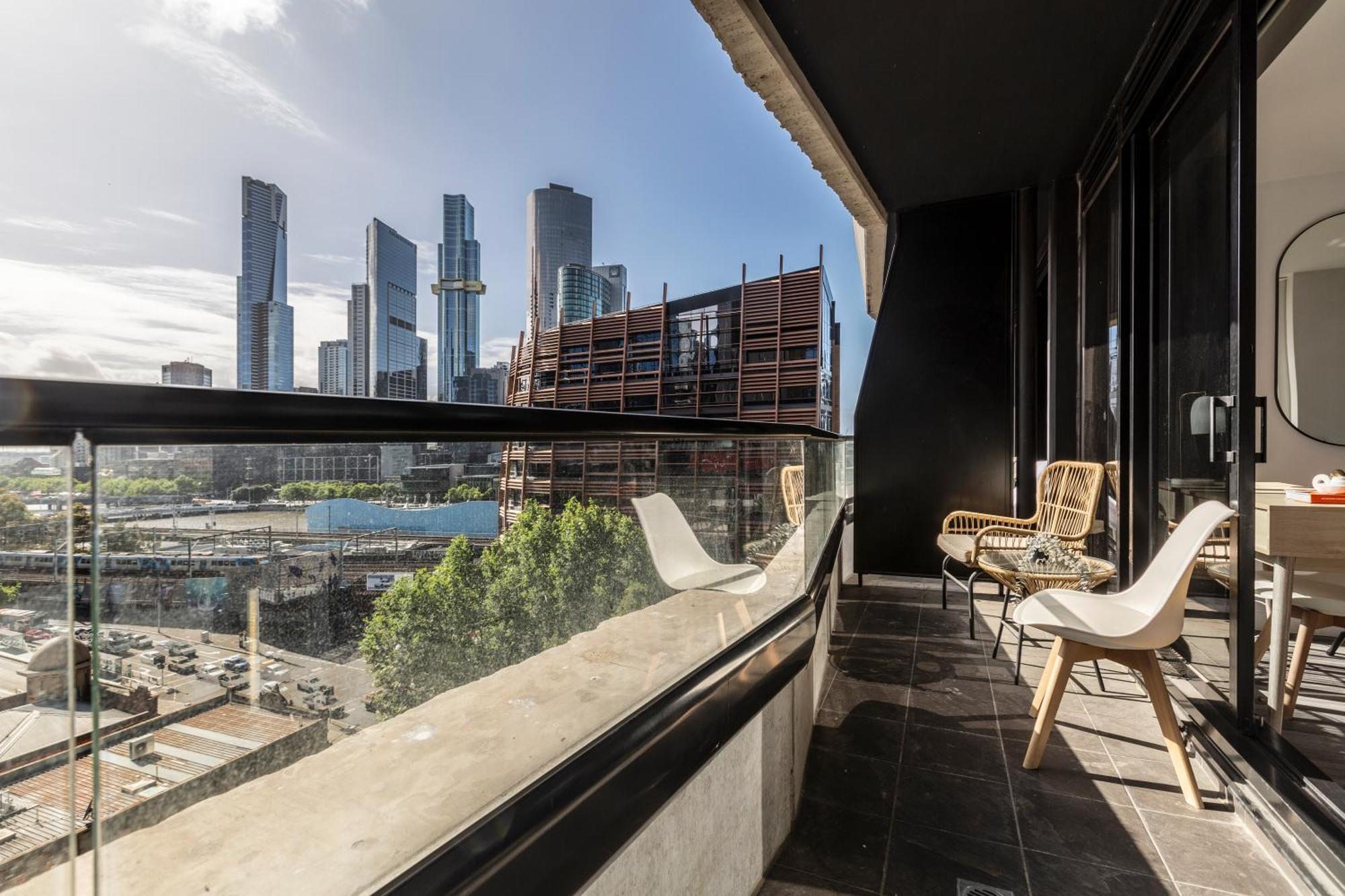 Riverview Suites By Edgetrip Melburne Exterior foto